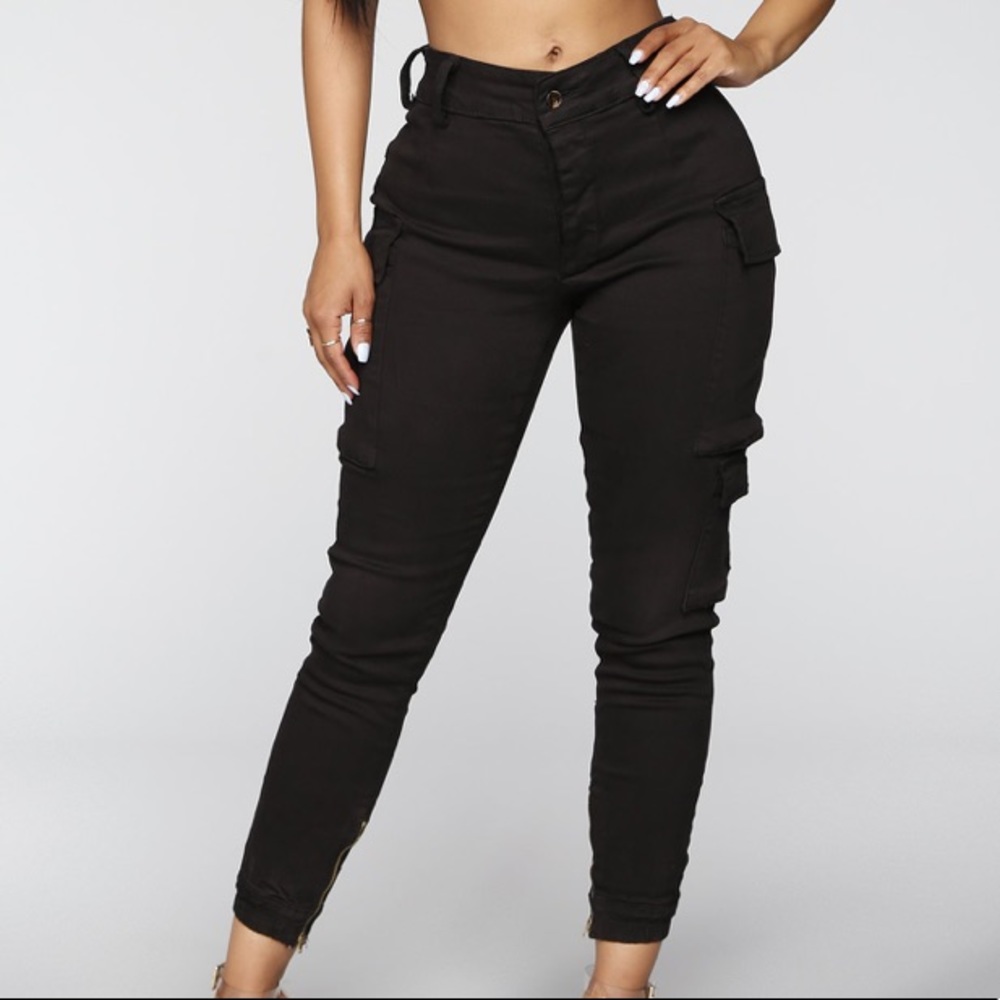 Fashion Nova Black Cargo Pants